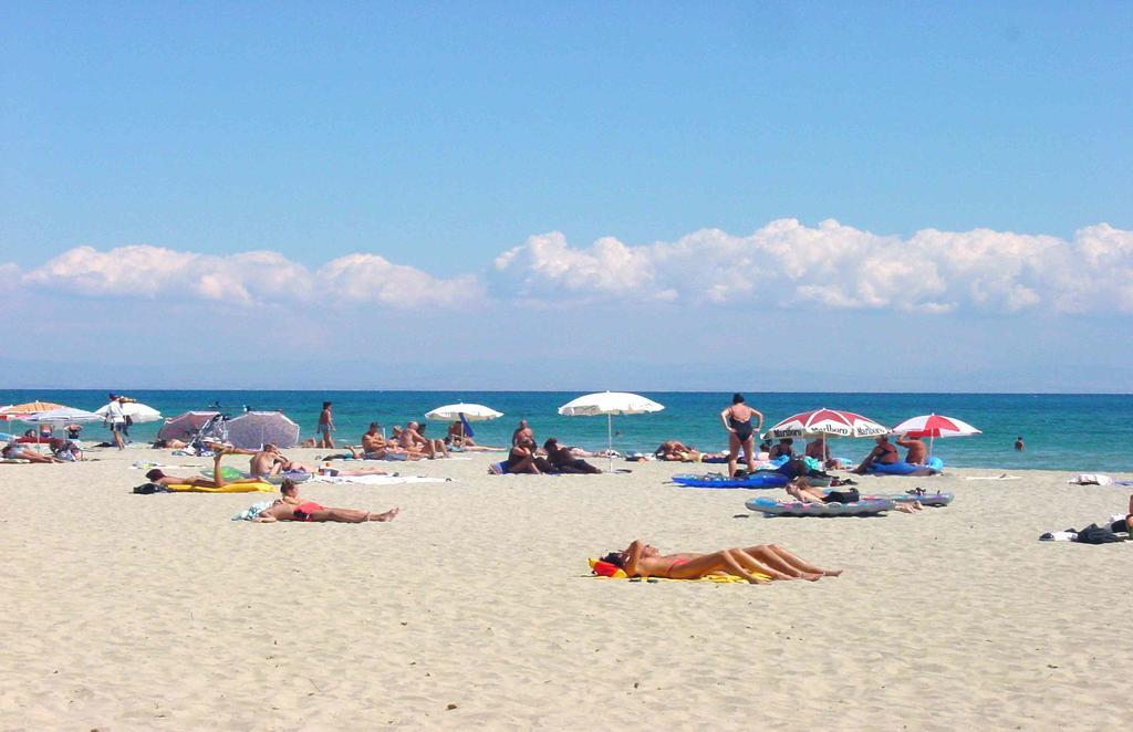 Hotel G.L. Paralia Katerinis Exterior photo